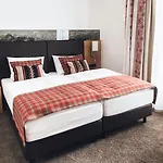 Hotel Edita 4*