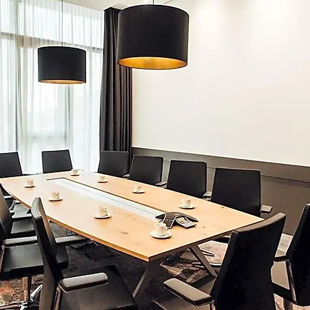 Edita Hotel 4*