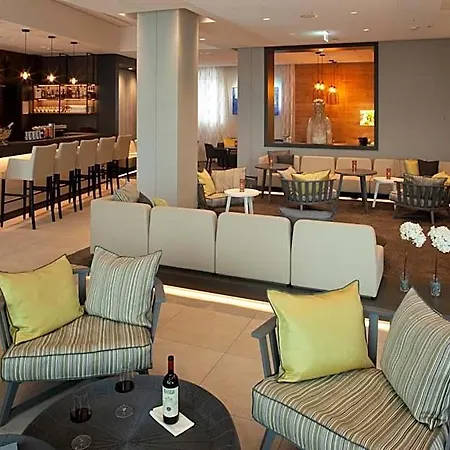 Edita Hotel 4*